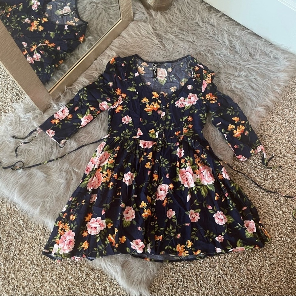 Size Medium Ladies’ Bundle - Picture 4 of 8